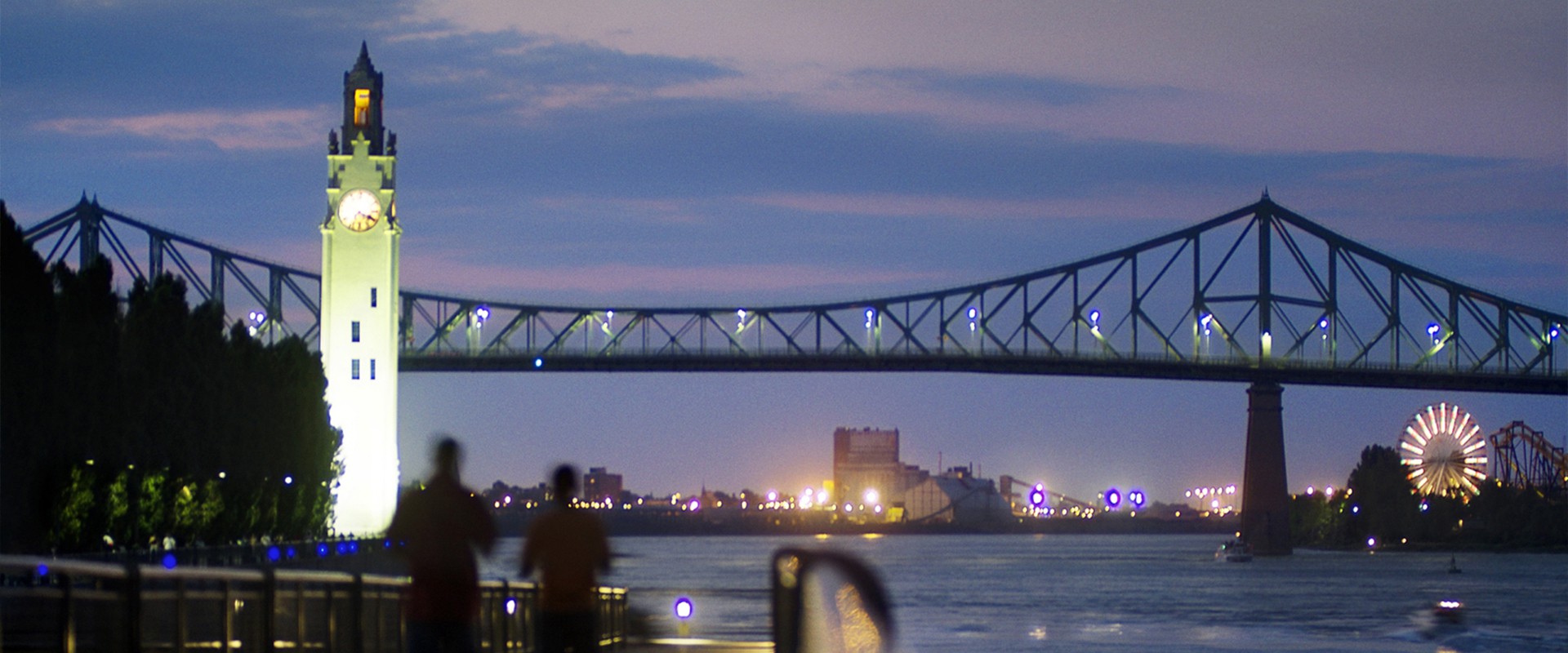 Vieux-Port de Montréal, près du Gîte des Rapides B & B à Montréal